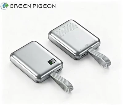 Bank Daya Mini dengan Kabel Bawaan